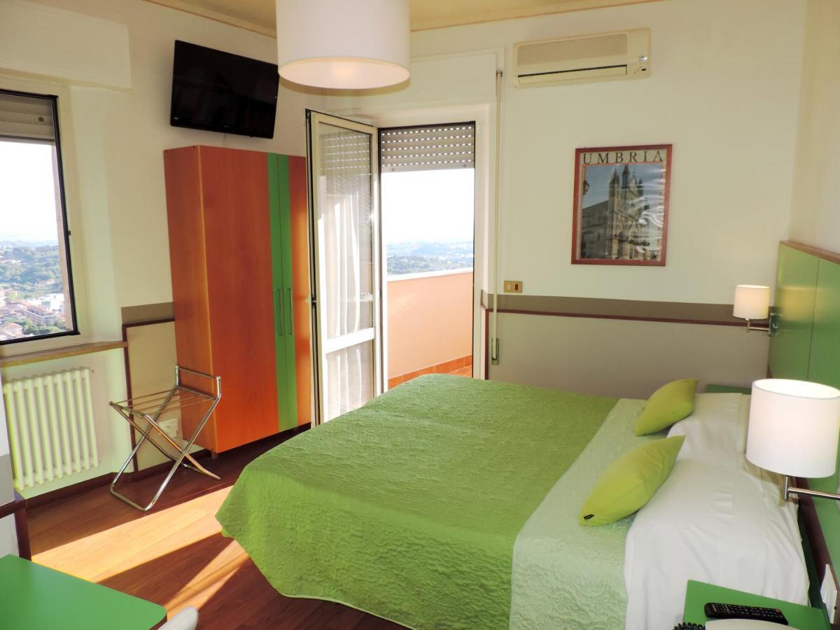 Hotel Signa Perugia Luaran gambar